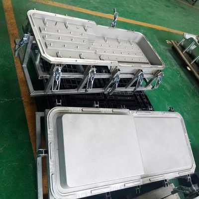 Fabricante superficial liso del molde de Roto del molde de aluminio de encargo el moldear rotatorio