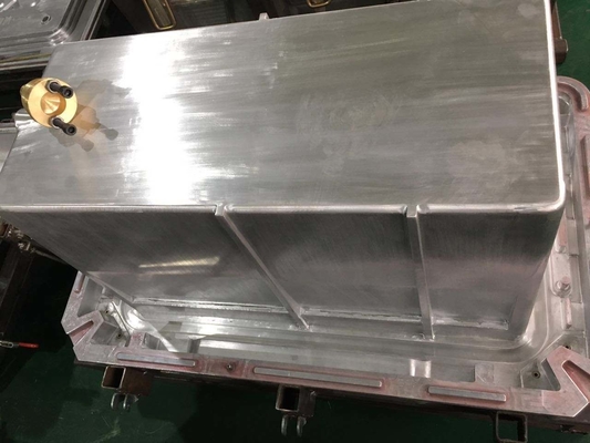 El molde del moldeado rotatorio del OEM, Roto militar moldeó un molde más fresco de la caja
