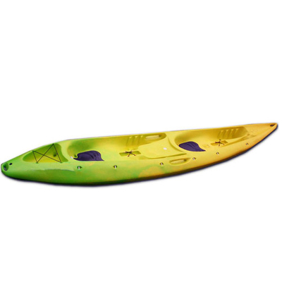 Útiles plásticos del molde de Roto del kajak con la canoa de Rotomolded en barco